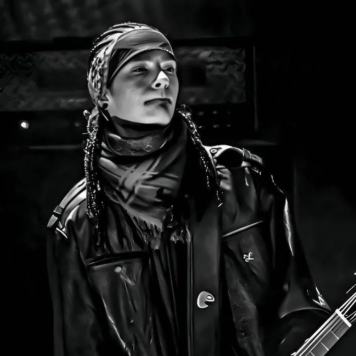chat with ai character: Tom Kaulitz 