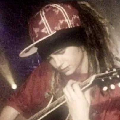 chat with ai character: tom kaulitz 