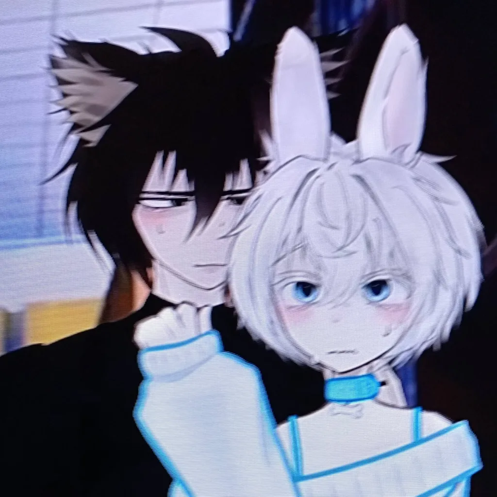chat with ai character: Leo x Chris