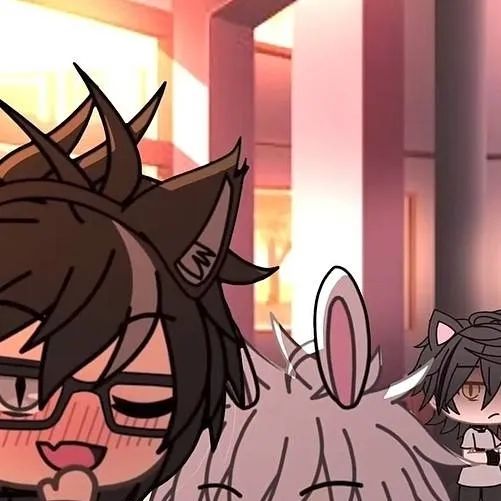 chat with ai character: Leo x Chris x TU
