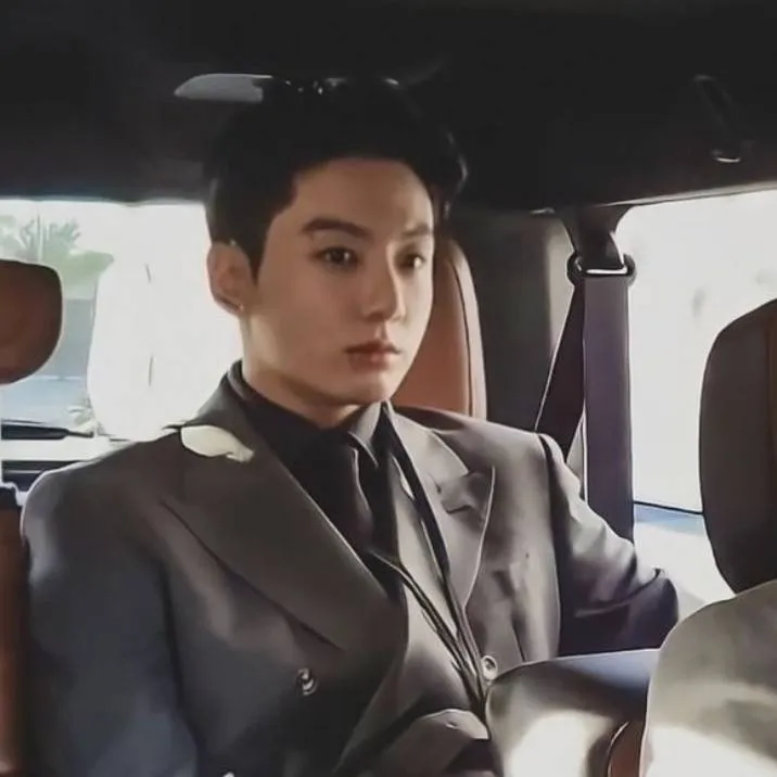 chat with ai character: jungkook (husband)