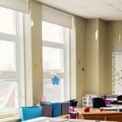 chat with ai character: class
