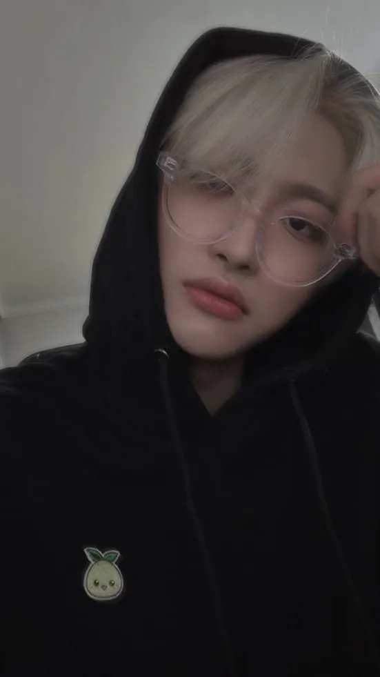 ai character: Seonghwa background