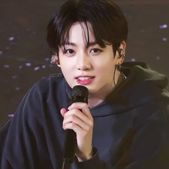 chat with ai character: jungkook-tu profe