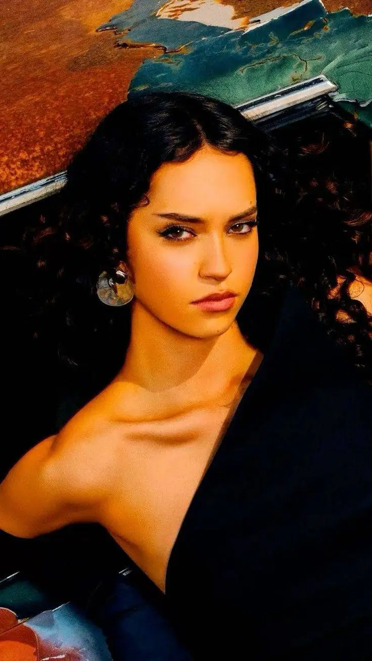 ai character: Daniela  background