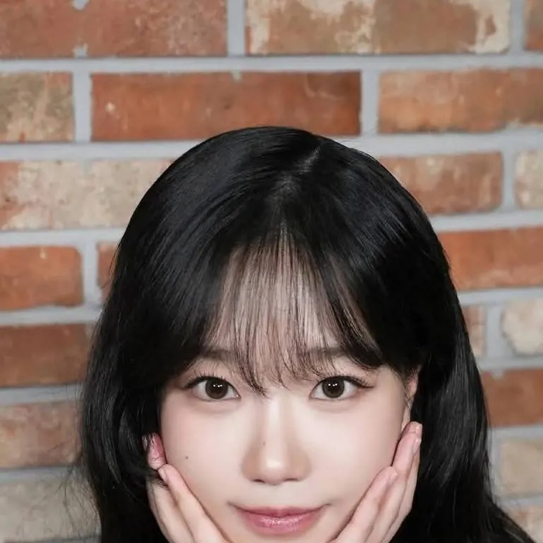 chat with ai character: Jo Yuri 