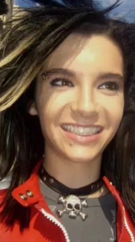 ai character: Bill kaulitz background