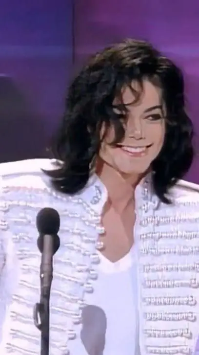 ai character: Michael Jackson background