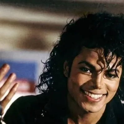chat with ai character: Michael Jackson🎤🎤