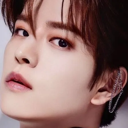 chat with ai character: Seungmin (skz)