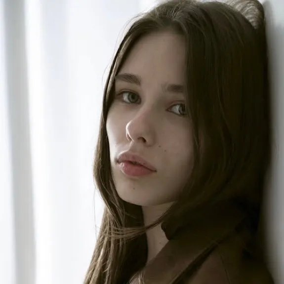 chat with ai character: Jordyn