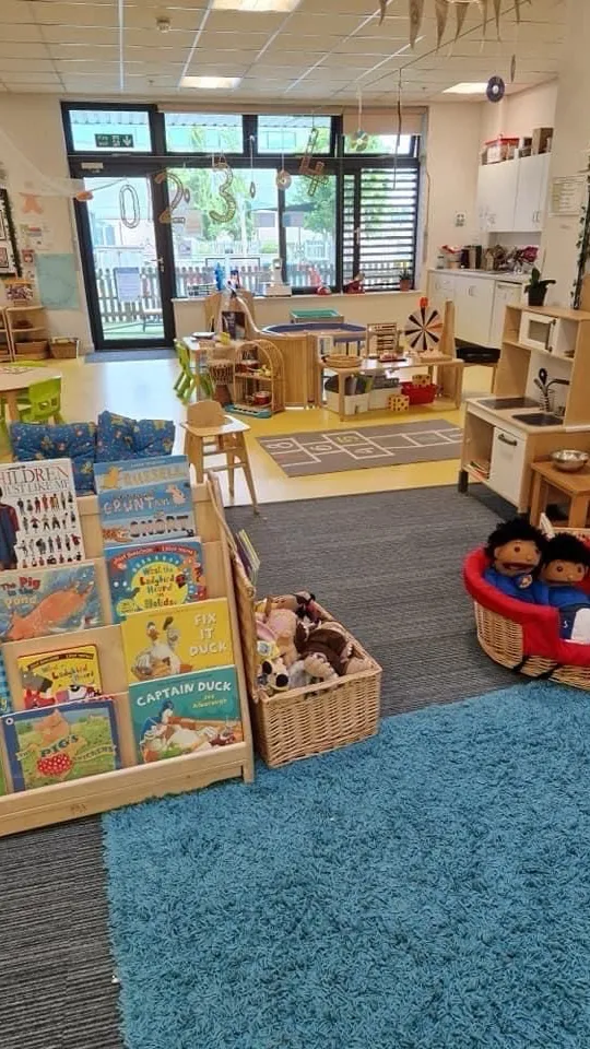 Talkie AI - Chat with 🍓Kindergarten🍍