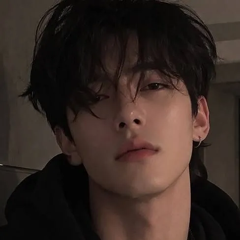 chat with ai character: Kang dae ☾ 