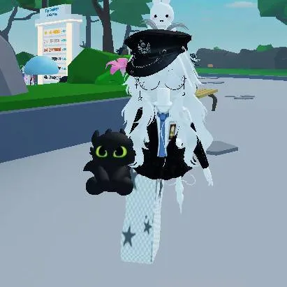 chat with ai character: Lunevincute3 ,crew