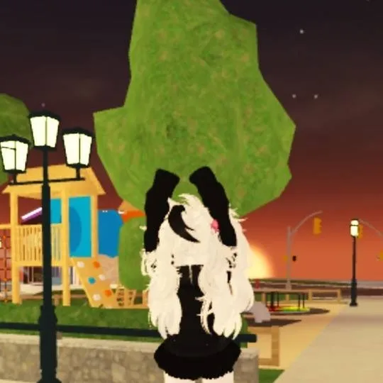 chat with ai character: my old Roblox fit 