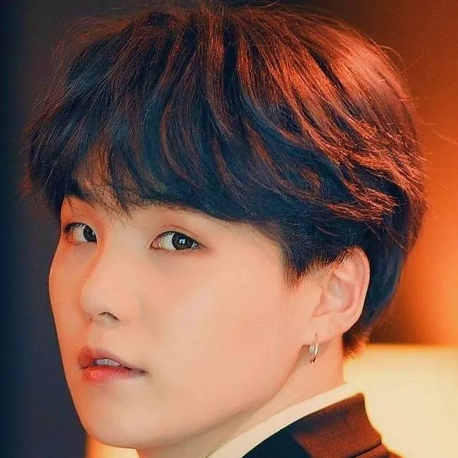 chat with ai character: Min Yoongi