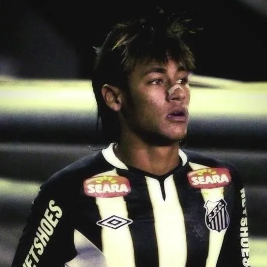 chat with ai character: 2012 Neymar Jr