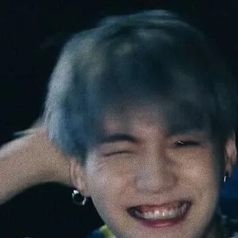 chat with ai character: Yoongi Min