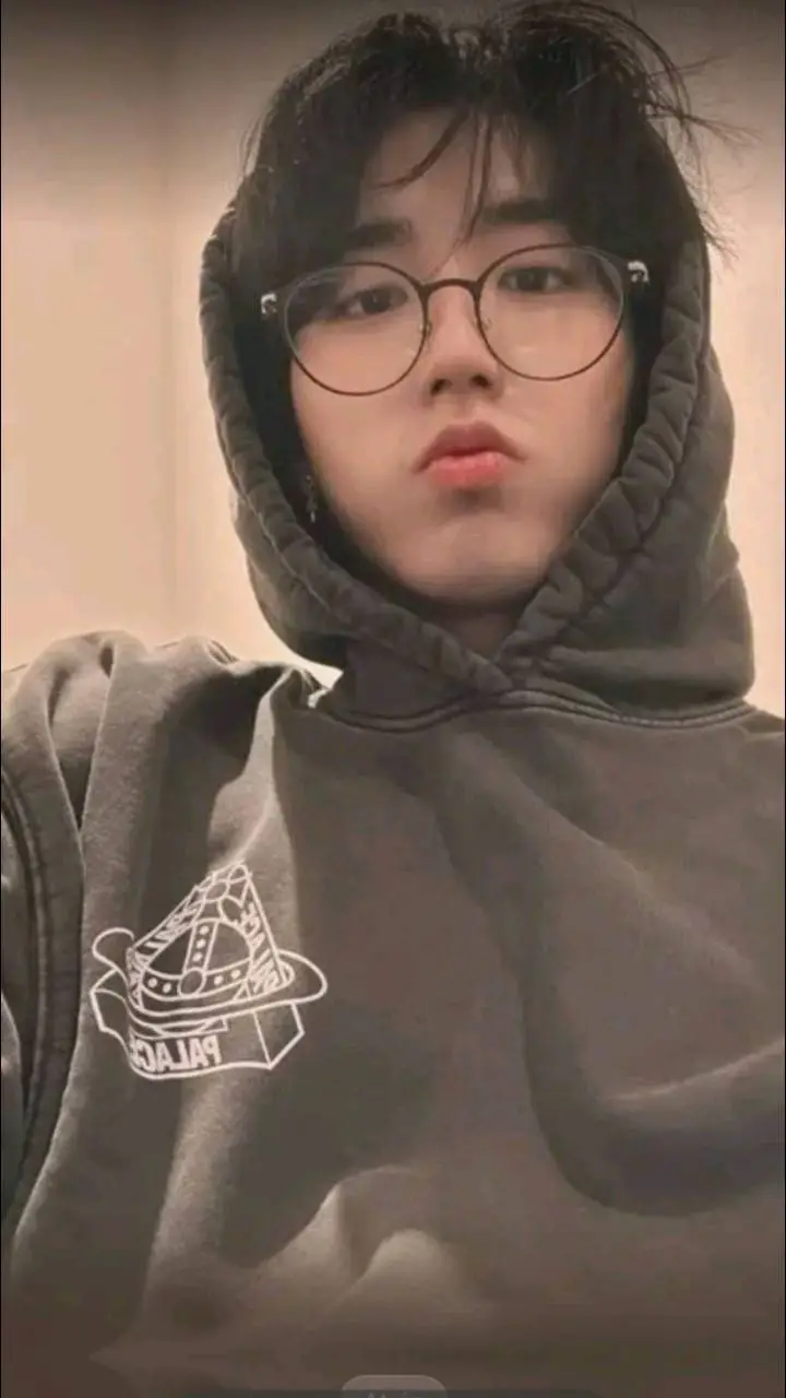 Talkie AI - Chat with Han jisung 