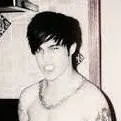 chat with ai character: Pete Wentz 