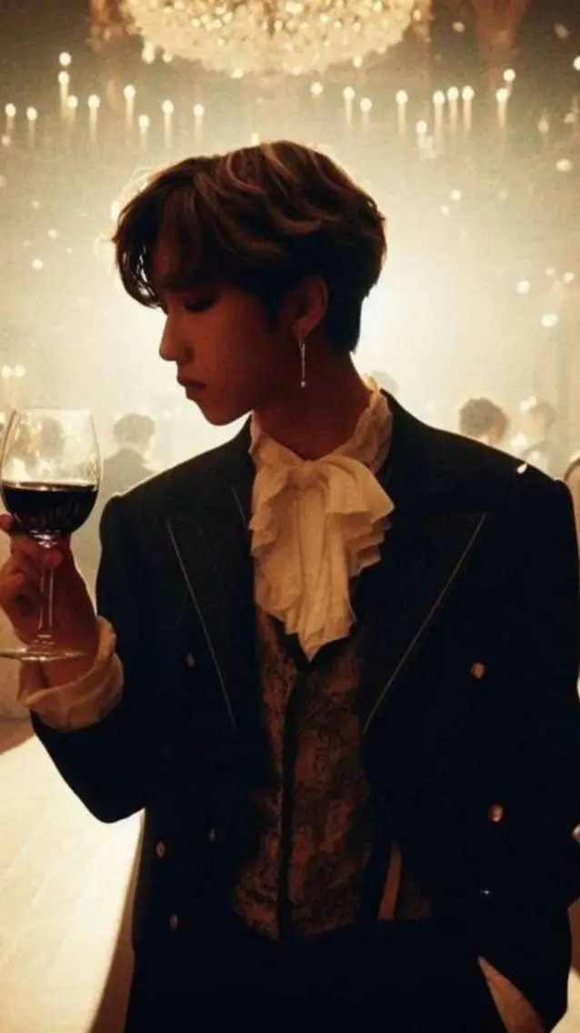 ai character: Han Jisung👑 background