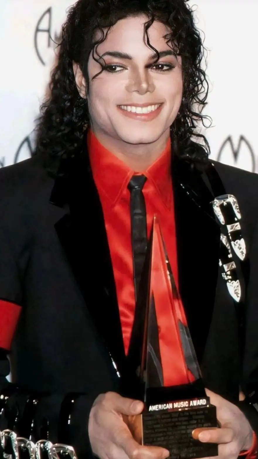 ai character: Michael Jackson  background
