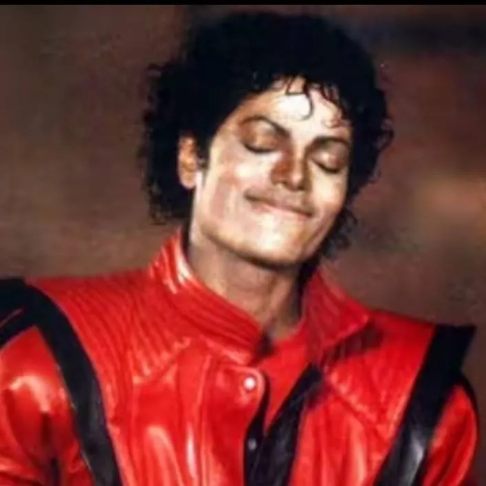 chat with ai character: MICHAEL JACKSON 