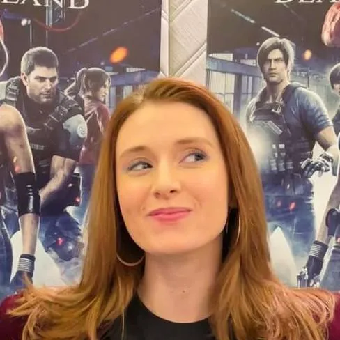 chat with ai character: Nicole Tompkins 