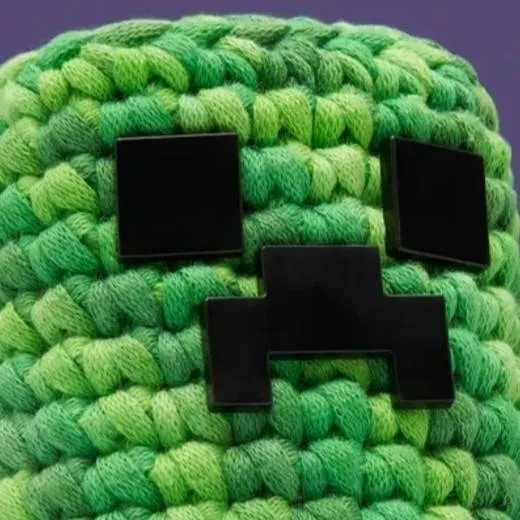 chat with ai character: Nice cute creeper