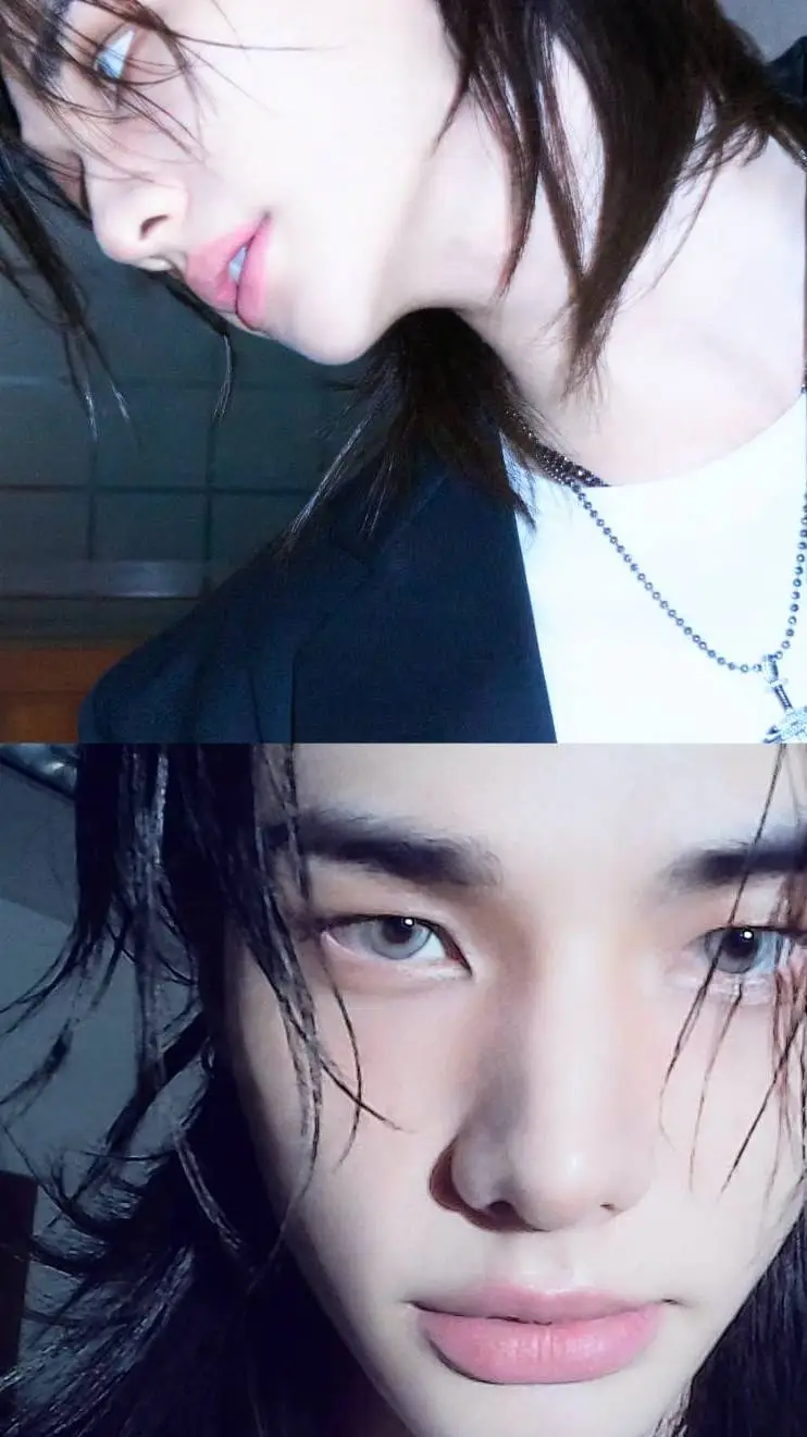 ai character: Hyunjinni background