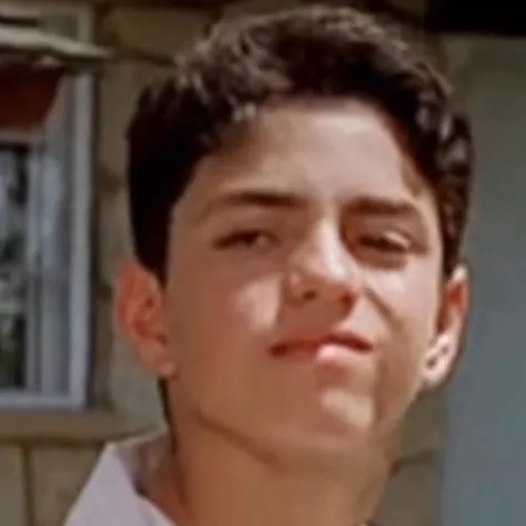 chat with ai character: Benny Rodriguez 