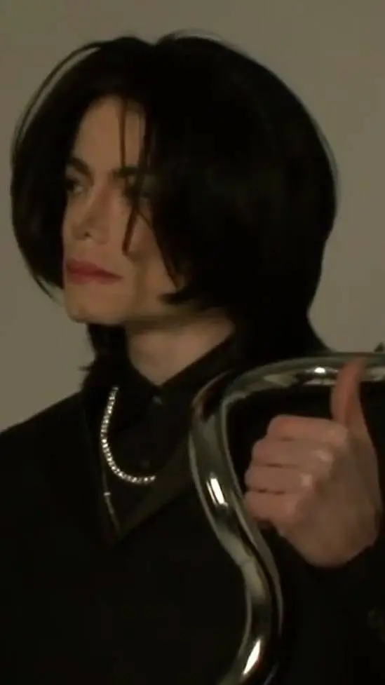 ai character: Michael jackson  background