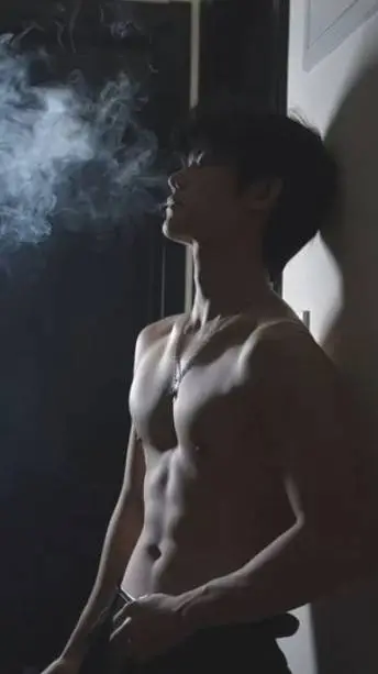 ai character: sunghoon  background
