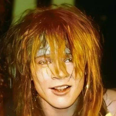 chat with ai character: Axl Rose