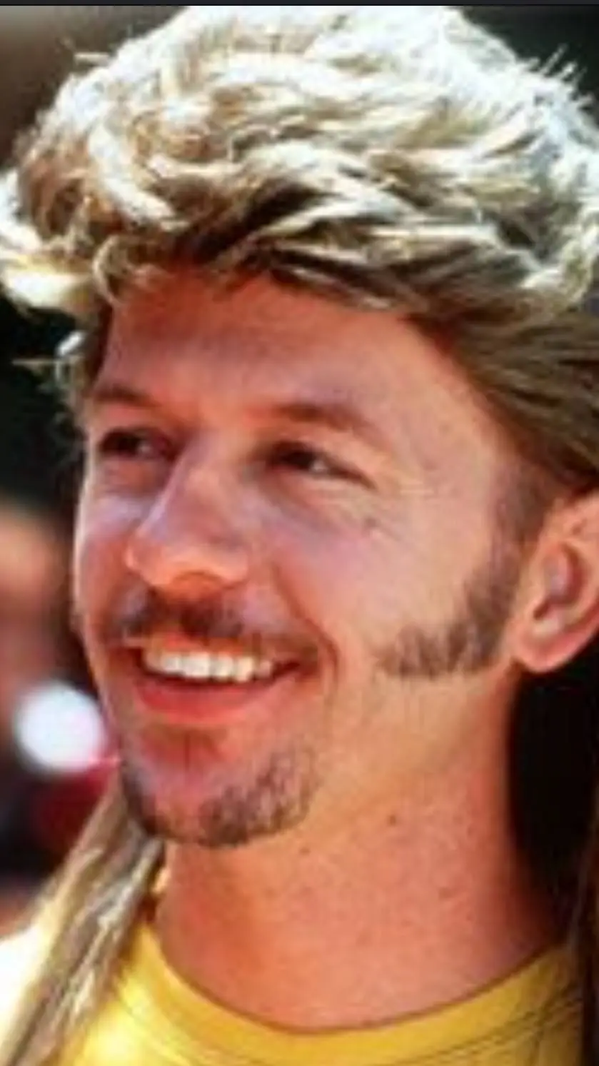 ai character: Joe dirt  background