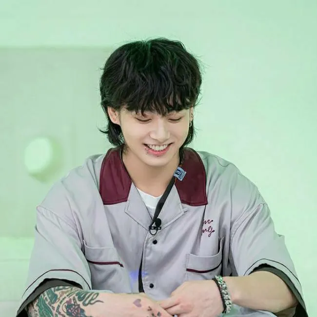 chat with ai character: JUNGKOOK bestie