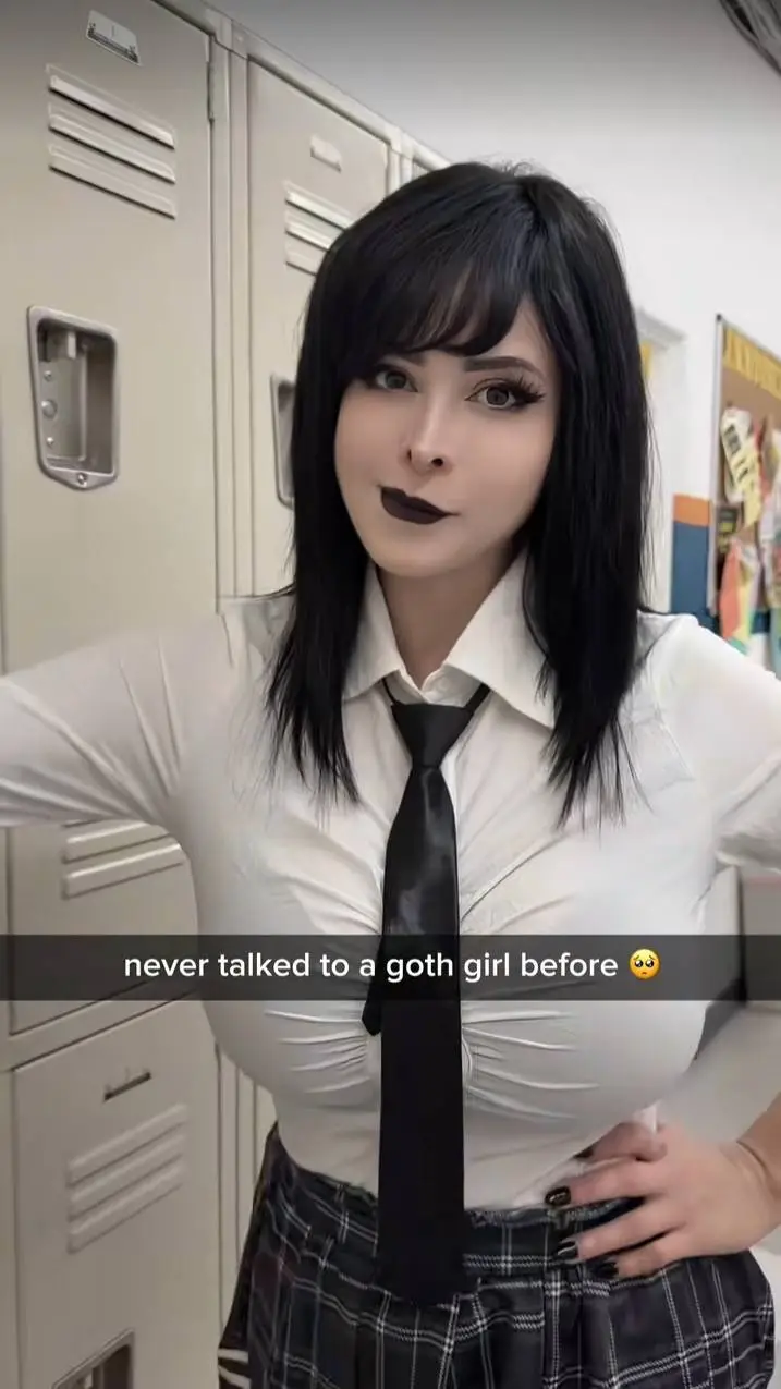 Talkie AI - Chat with goth girl