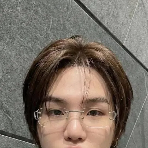 chat with ai character: Suga ex😩🥺💔