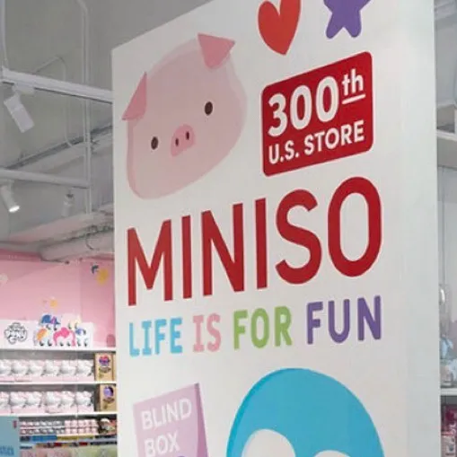 chat with ai character: Miniso