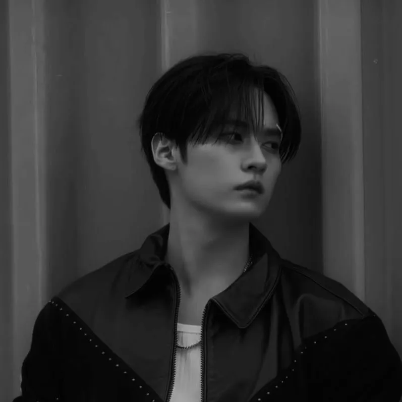 chat with ai character:  Minho 