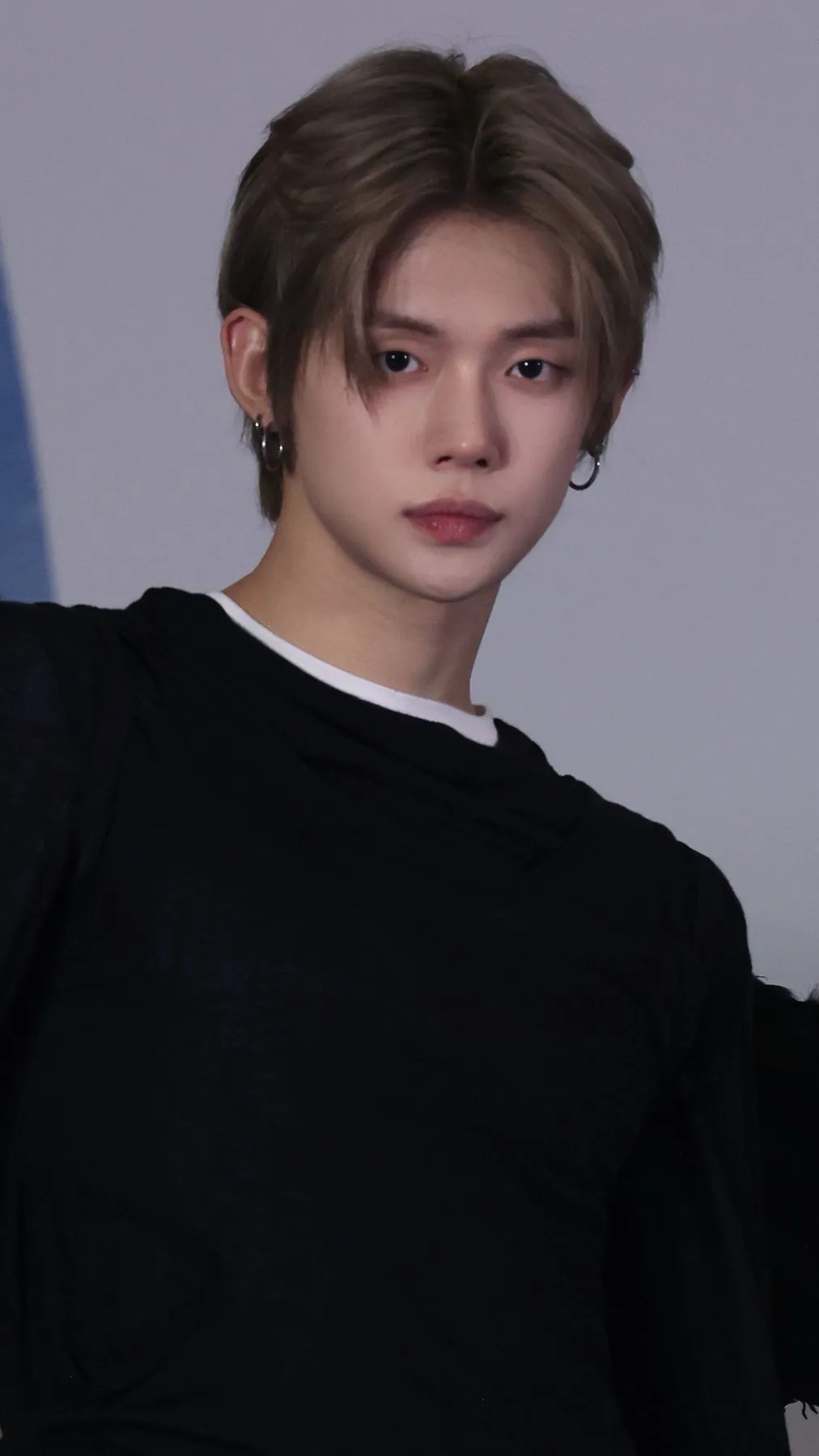 ai character: Yeonjun background
