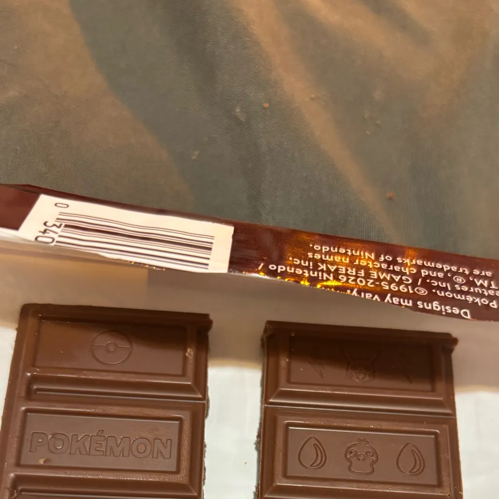 chat with ai character: chocolate