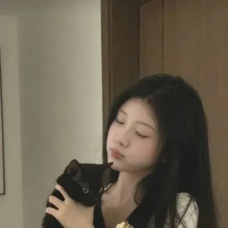 chat with ai character: wonhee×han