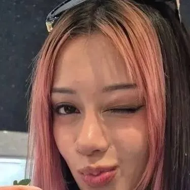 chat with ai character: mimis birthdayy