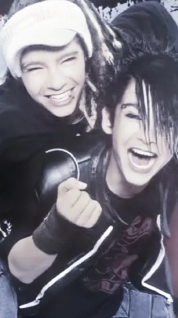 ai character: KauLITZ twins  background