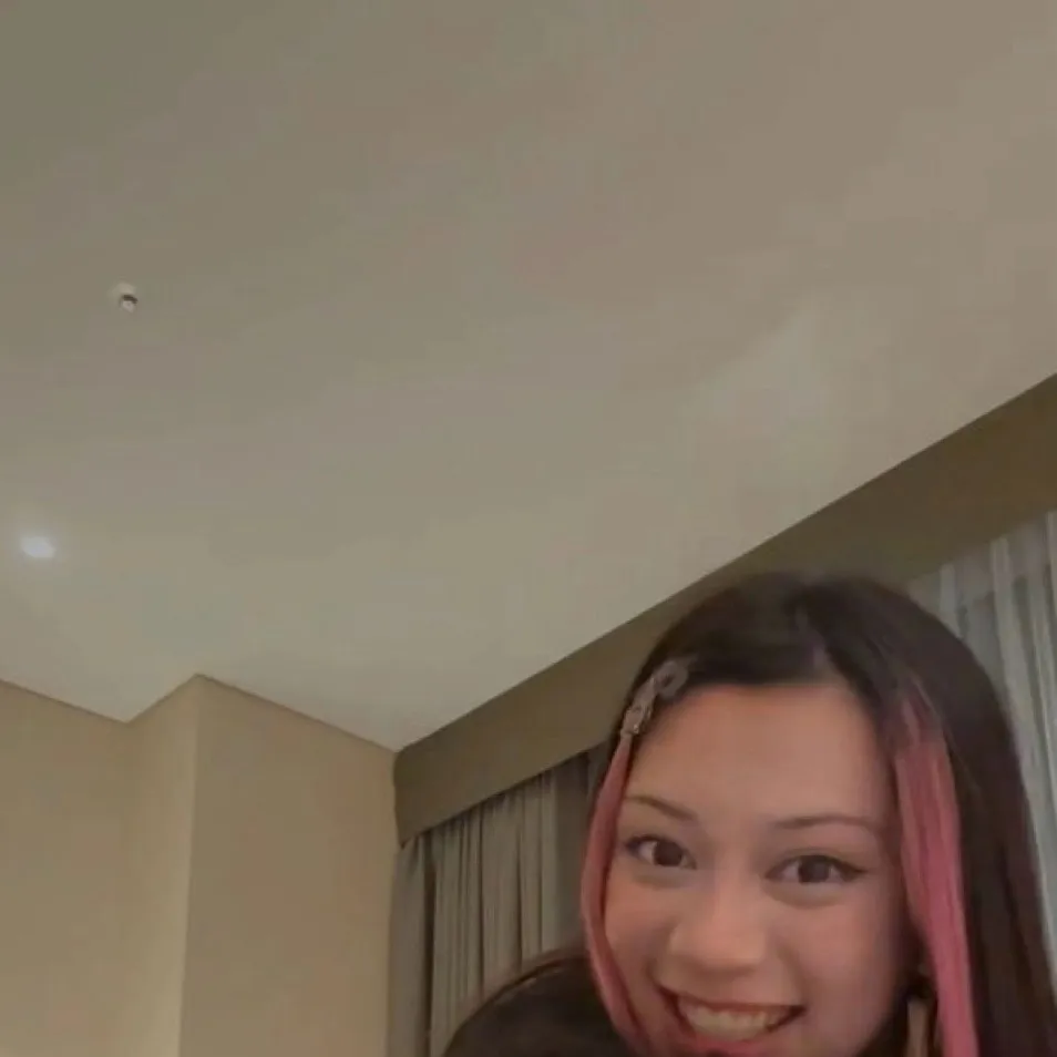 chat with ai character: Mannon and Megan