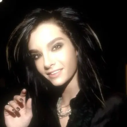 chat with ai character: Bill kaulitz 
