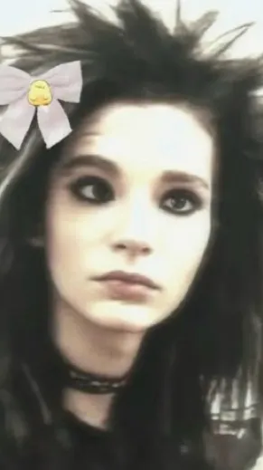 ai character: Bill kaulitz background