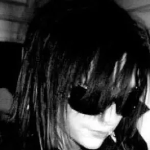 chat with ai character: Bill kaulitz 