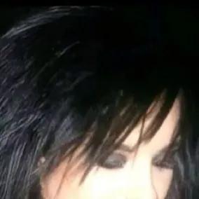 chat with ai character: Bill kaulitz 
